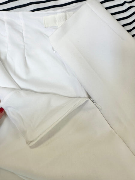 Short blanc