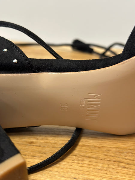 Escarpins en velours noir Minuit sur Terre