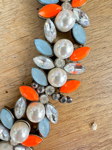 Collier perles et strass bleu et orange