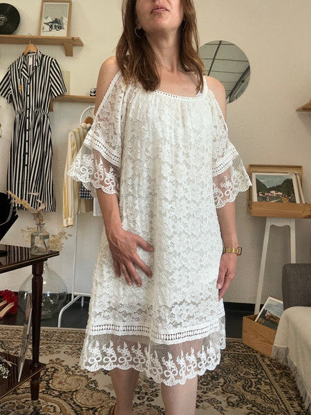 Robe dentelle blanche