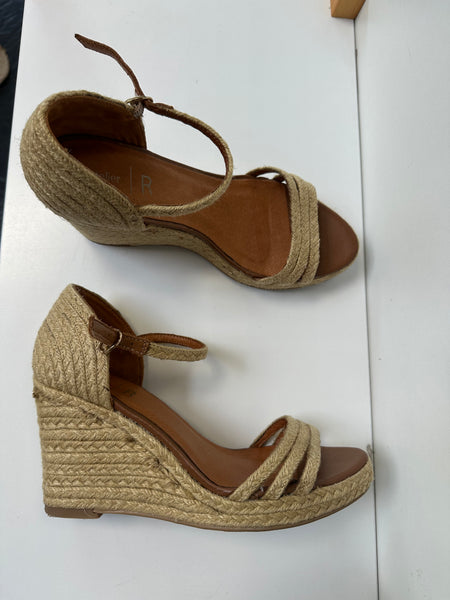 Sandales compensées beige