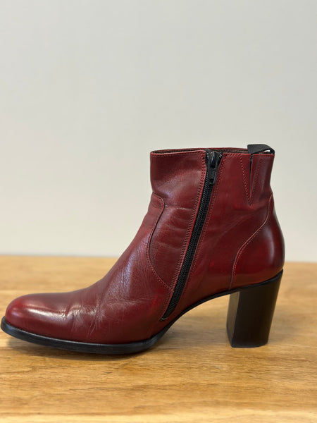 Bottines en cuir bordeaux Muratti