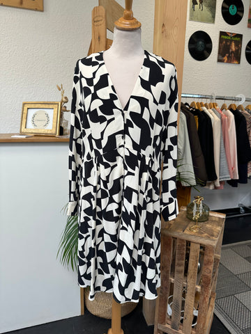 Robe noir et blanche Zara M/38
