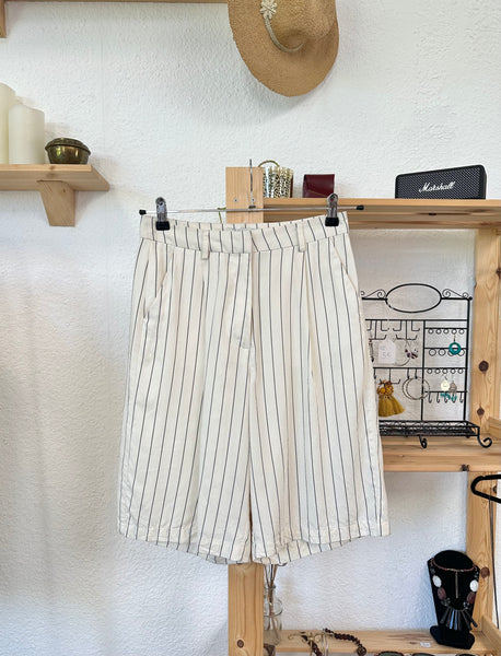 Bermuda beige rayé
