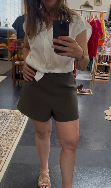 Short blanc
