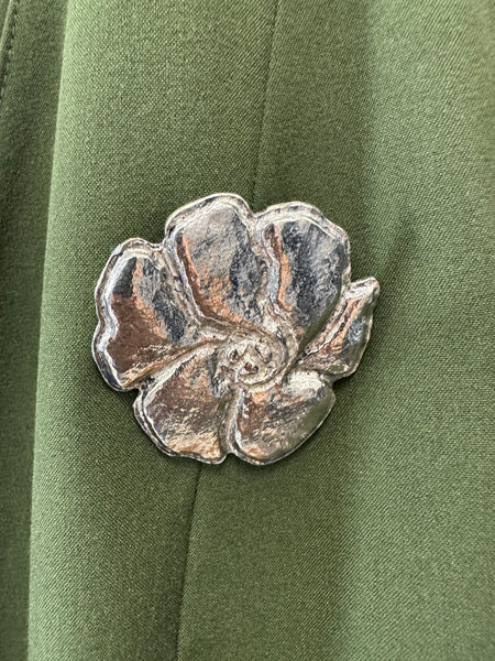 Broche argenté en forme de fleurs Cacharel vintage