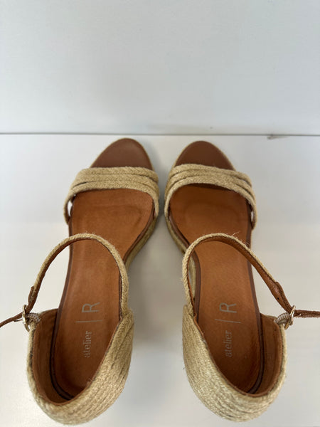Sandales compensées beige