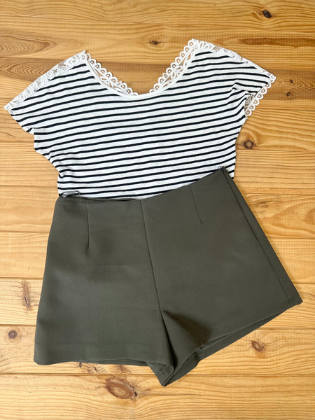 Short kaki