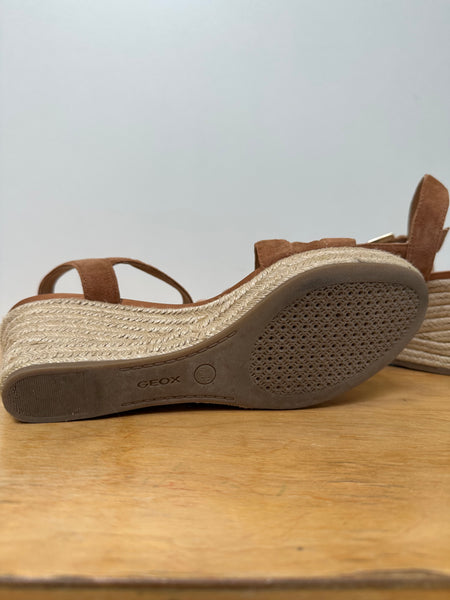 Sandales marron Geox T.41