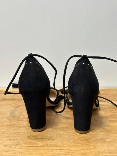 Escarpins en velours noir Minuit sur Terre